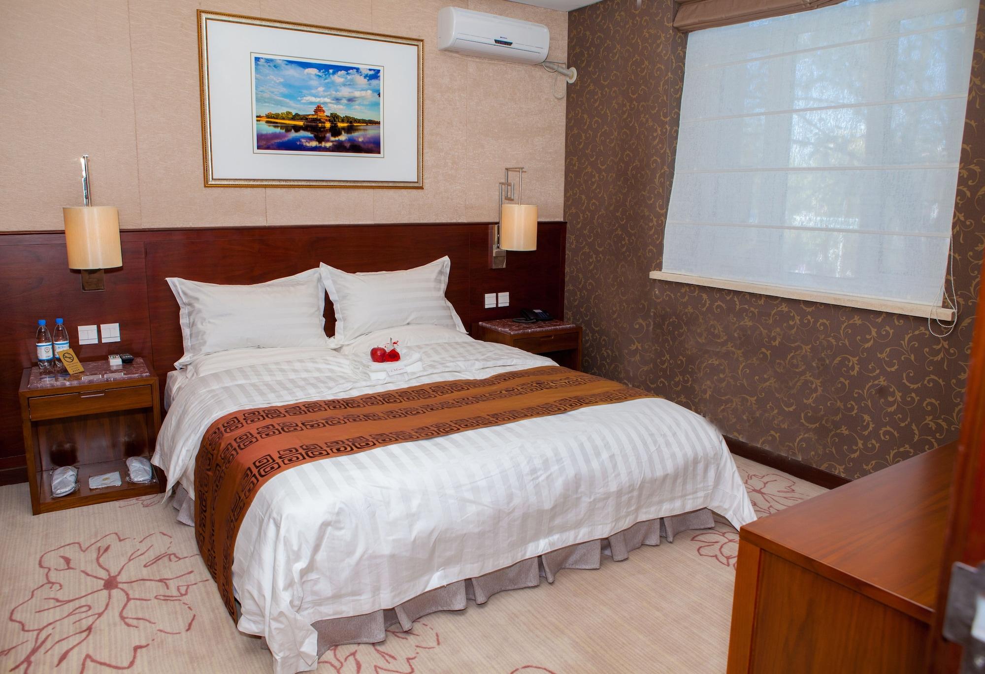 Soluxe Hotel Almaty Exterior photo